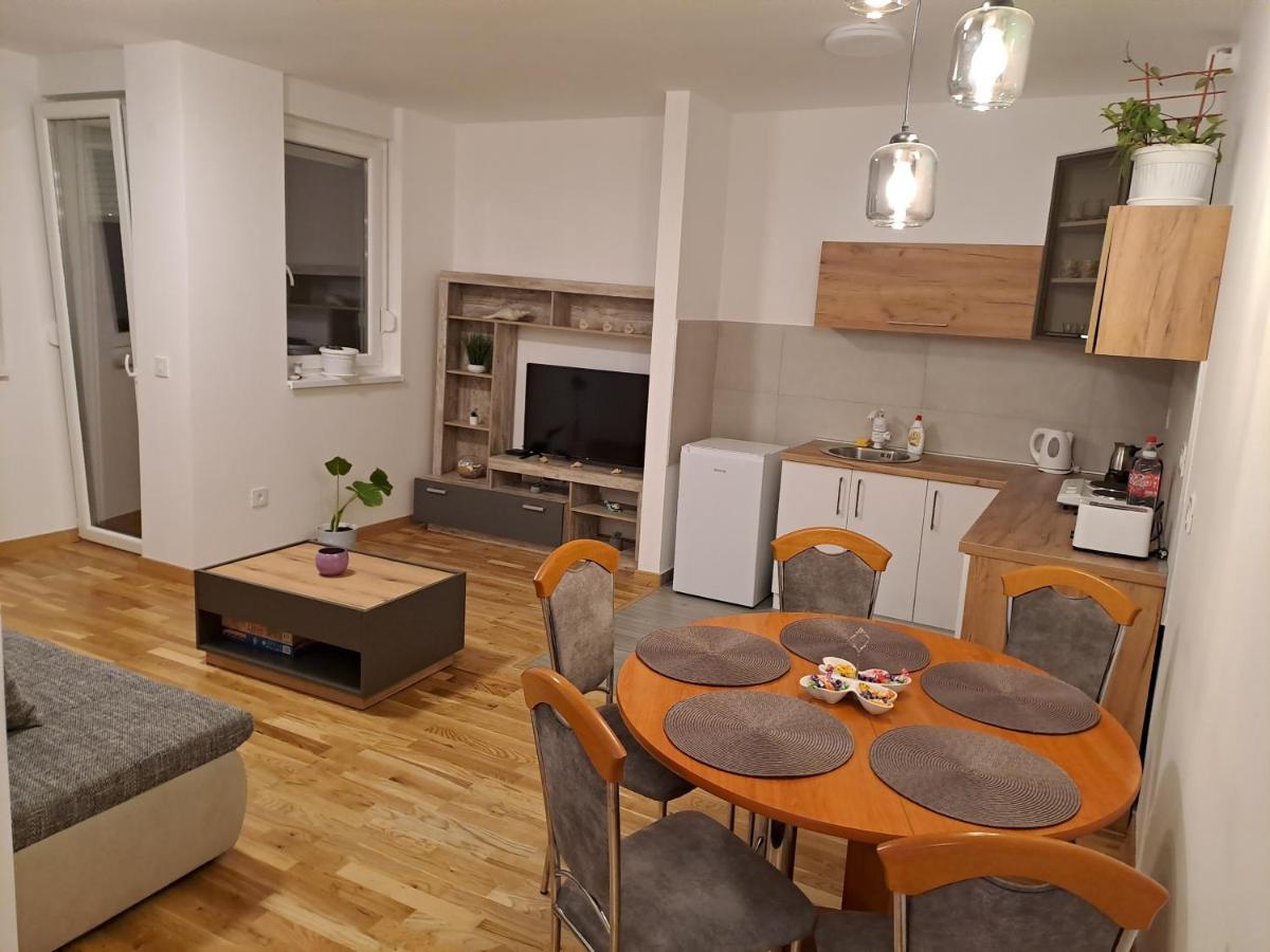 Das Apartman ซูโบติกา ภายนอก รูปภาพ