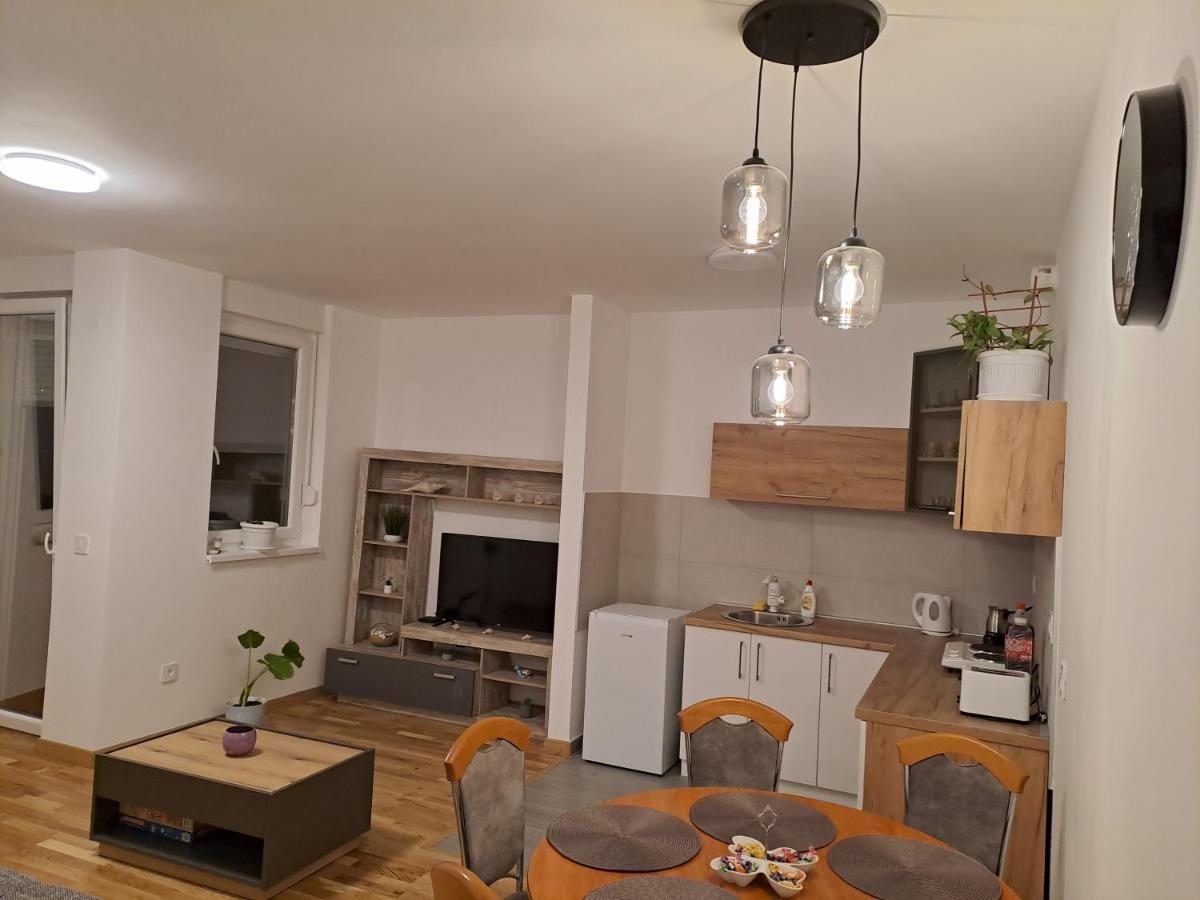 Das Apartman ซูโบติกา ภายนอก รูปภาพ